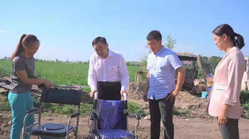 黑河市审计局助残志愿者在行动 走访慰问残疾贫困户